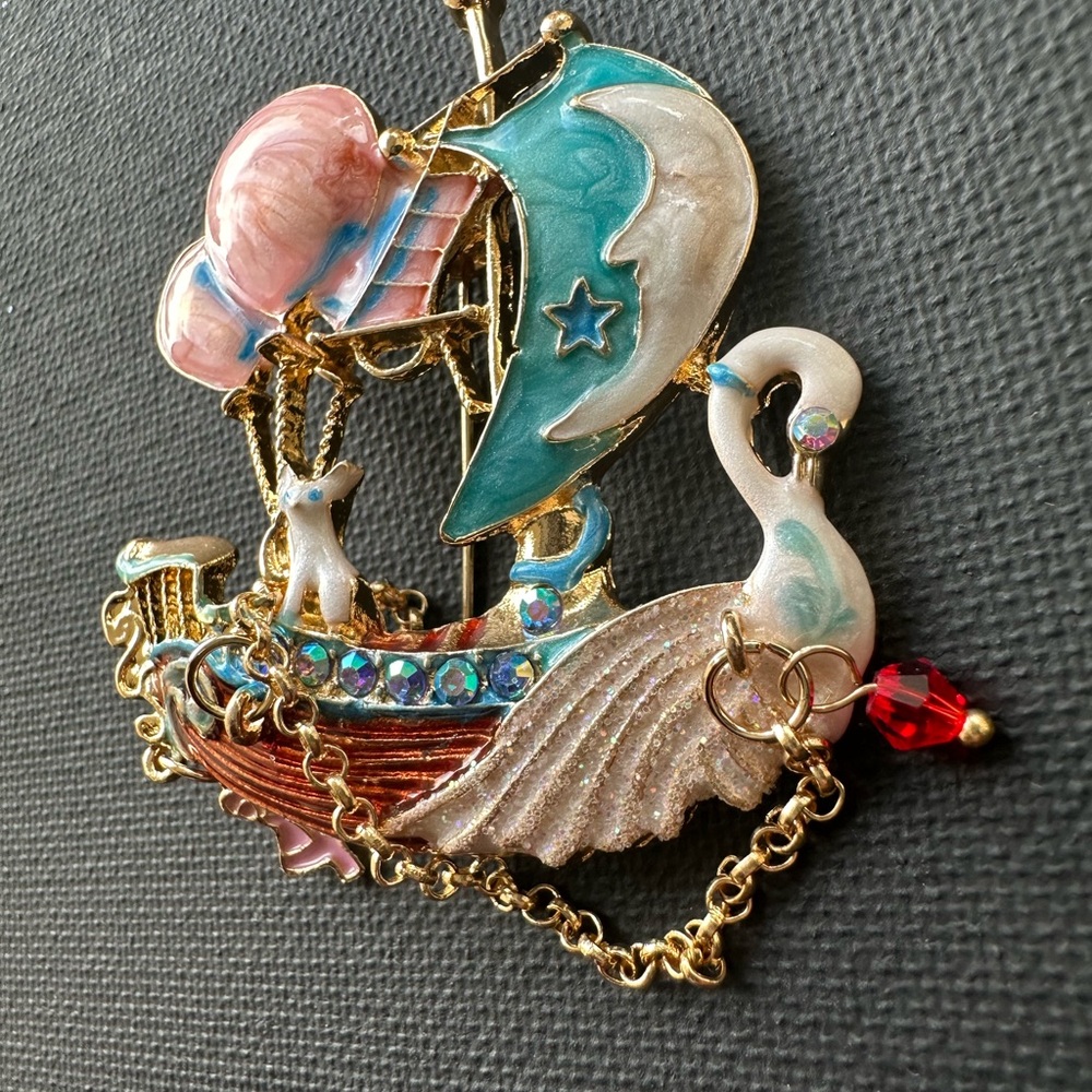 Whimsical Gold and Pink Enamel Brooch - Picture 2 of 5